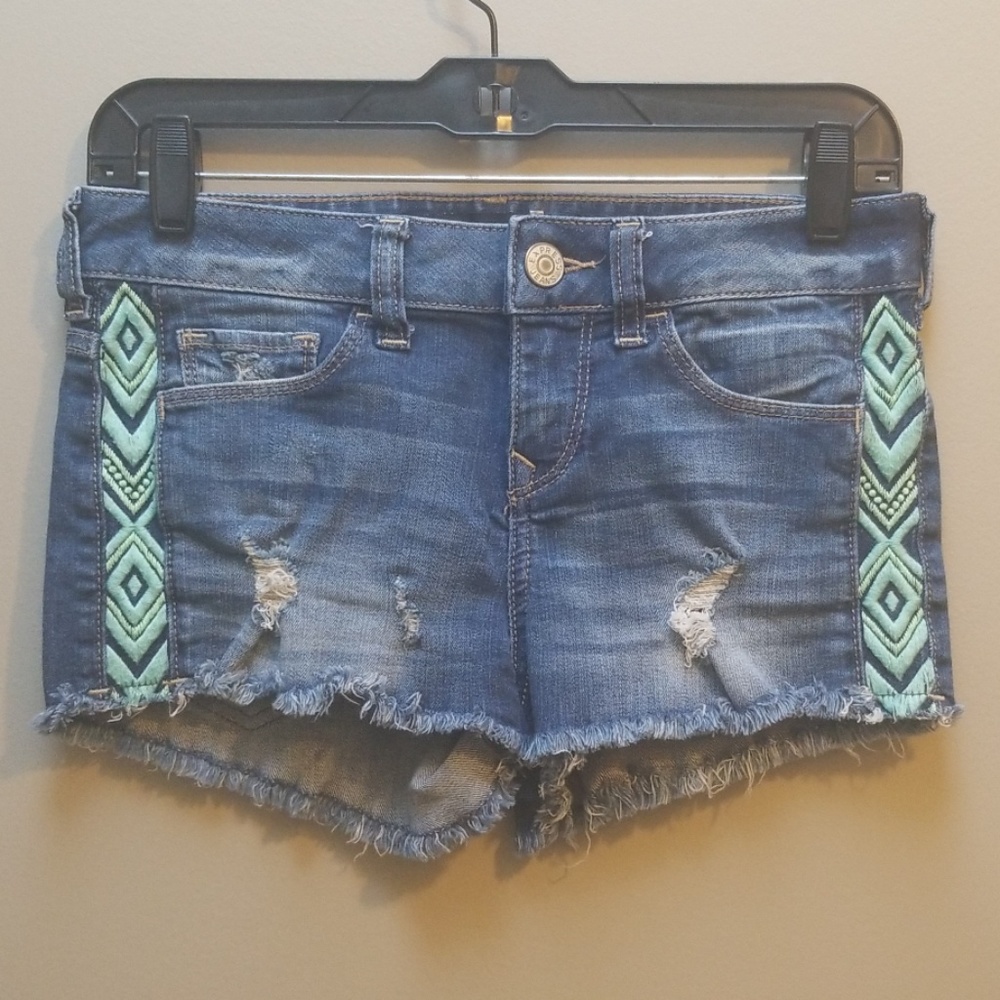 EXPRESS distressed festival jean shorts